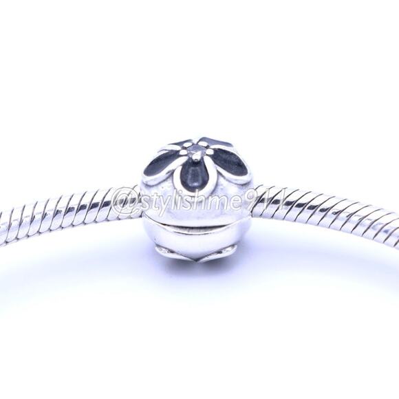 Authentic PANDORA Mystic Floral Clip with Zirconia - Picture 4 of 11